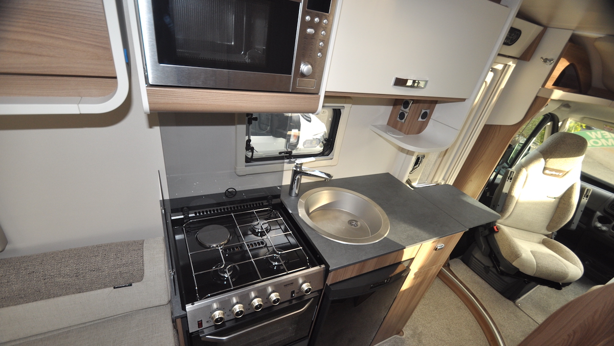 Swift Select Compact C500_Kitchen