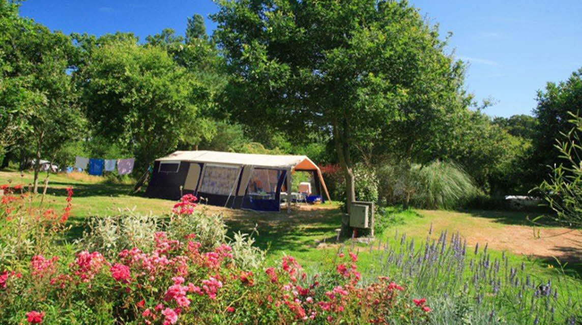 le-ch-teau-du-deffay-the-caravan-club