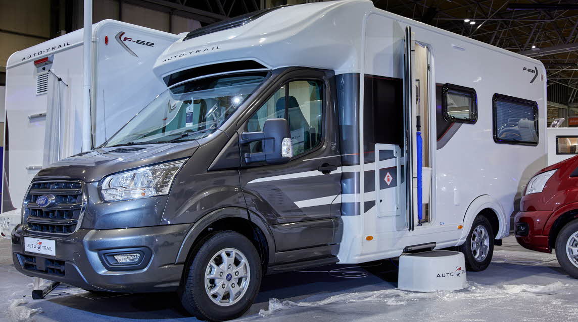 Coachbuilt exterior, blue cab