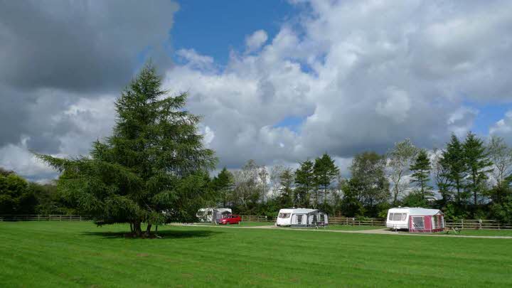 The Fox and Rabbit Inn CL | Caravan and Motorhome Club