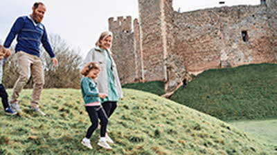 Offer image for: Framlingham Castle (English Heritage) - 25% discount