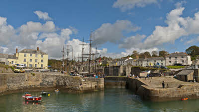 Fowey CL, PL23 1JS, Fowey, Cornwall, shutterstock 112486244