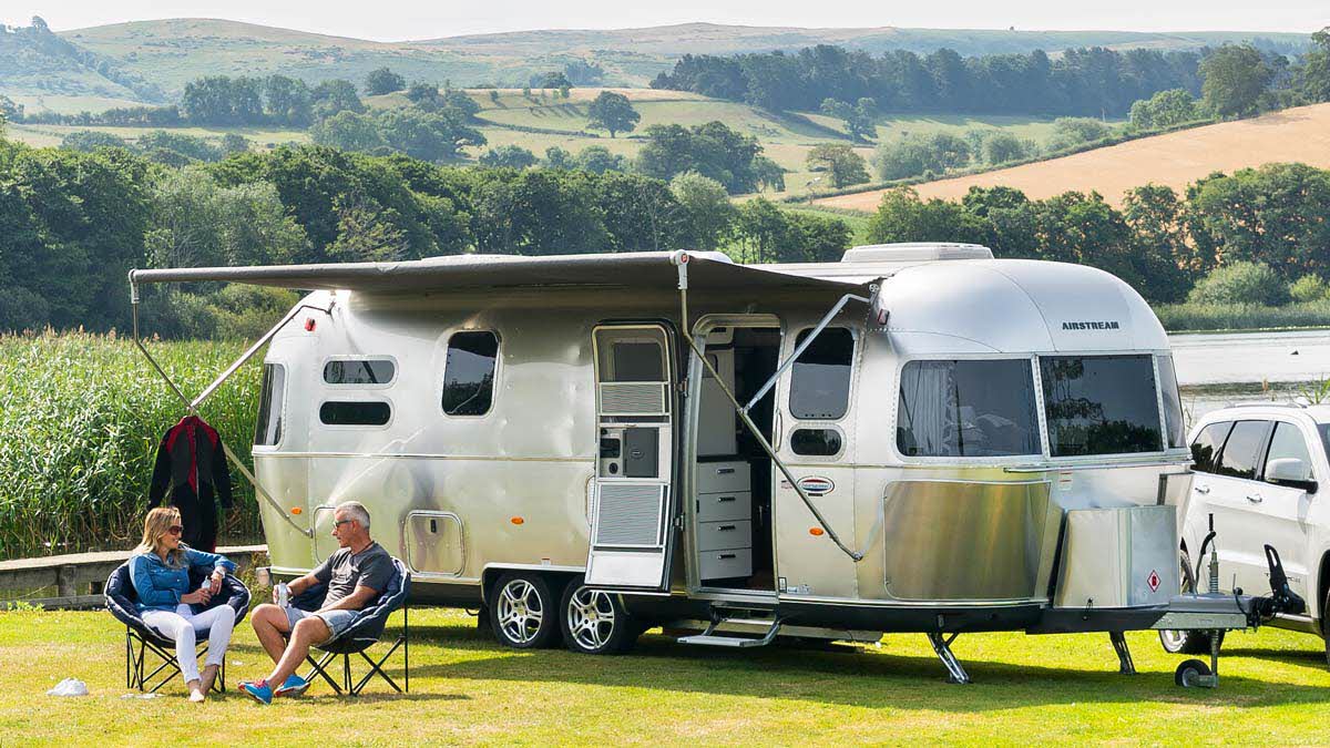 Stay in an Airstream caravan with Experience Freedom | The Caravan Club