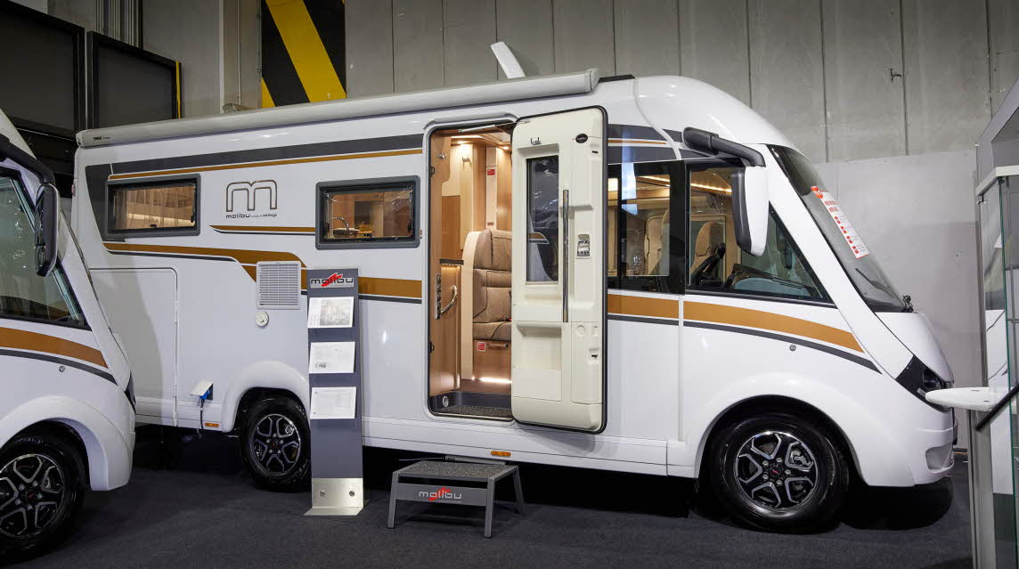A Class, exterior, white, gold graphics