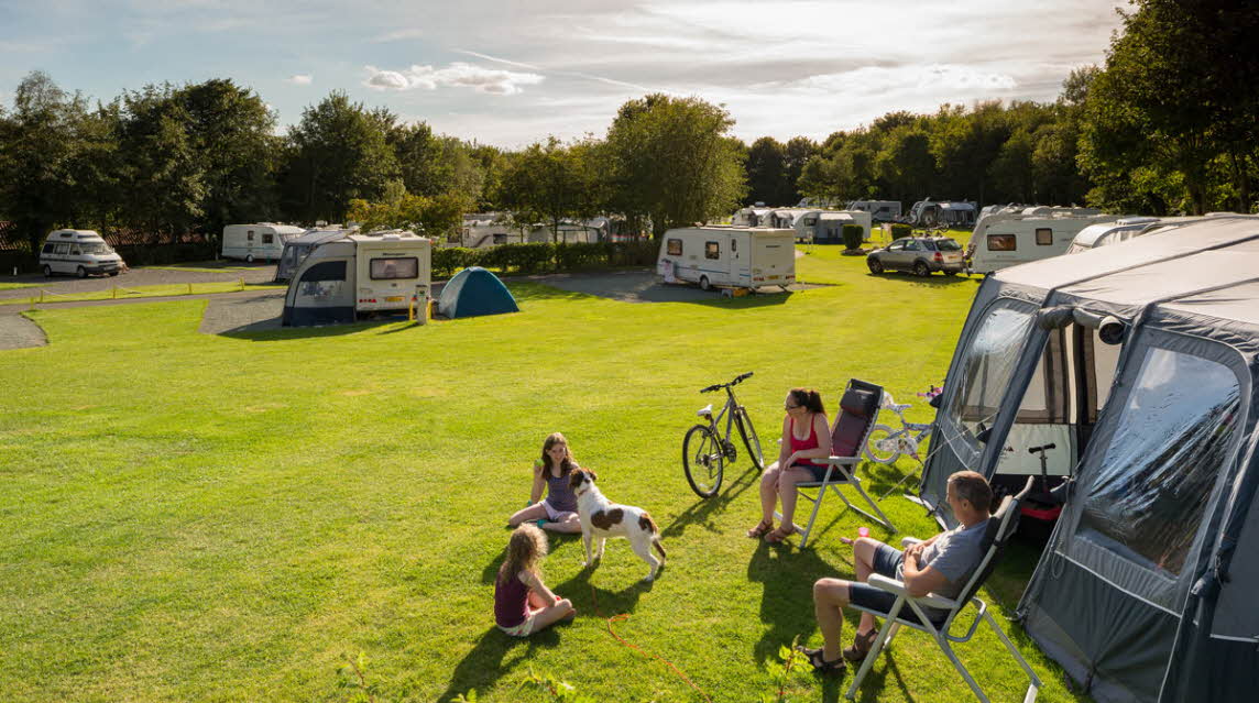 Scarborough West Ayton Caravan And Motorhome Club Campsite