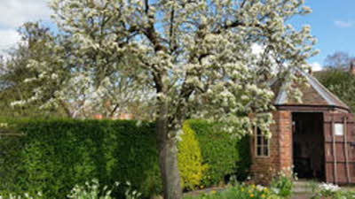 Offer image for: Hill Close Gardens Trust - Two for the price of one