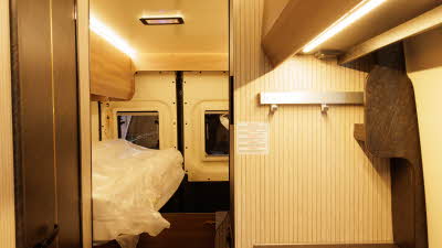 The Rimor Horus 95 has a rear bed whose mattress can be folded.