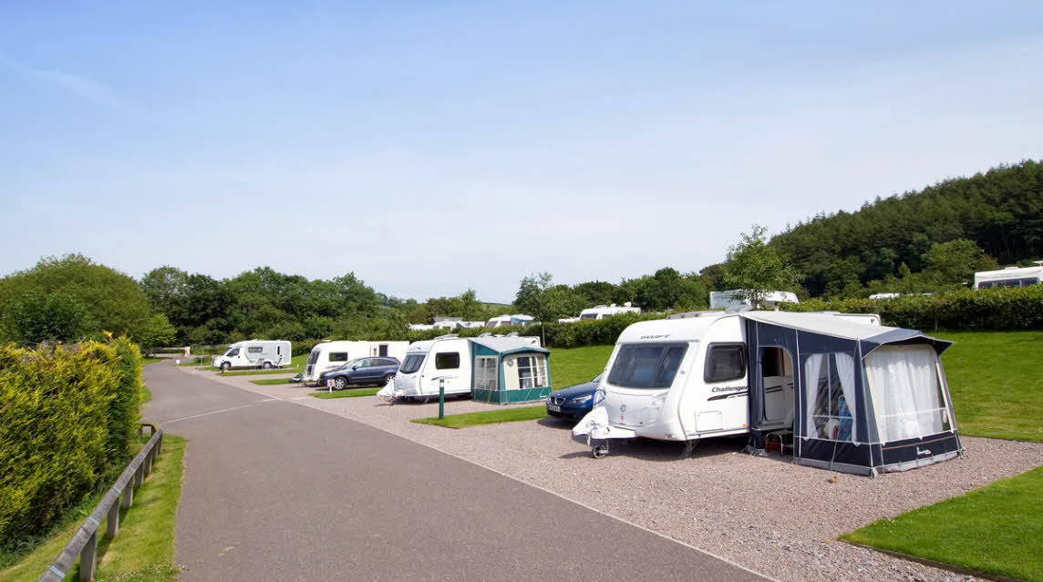 Exebridge Lakeside Club Campsite | The Caravan Club