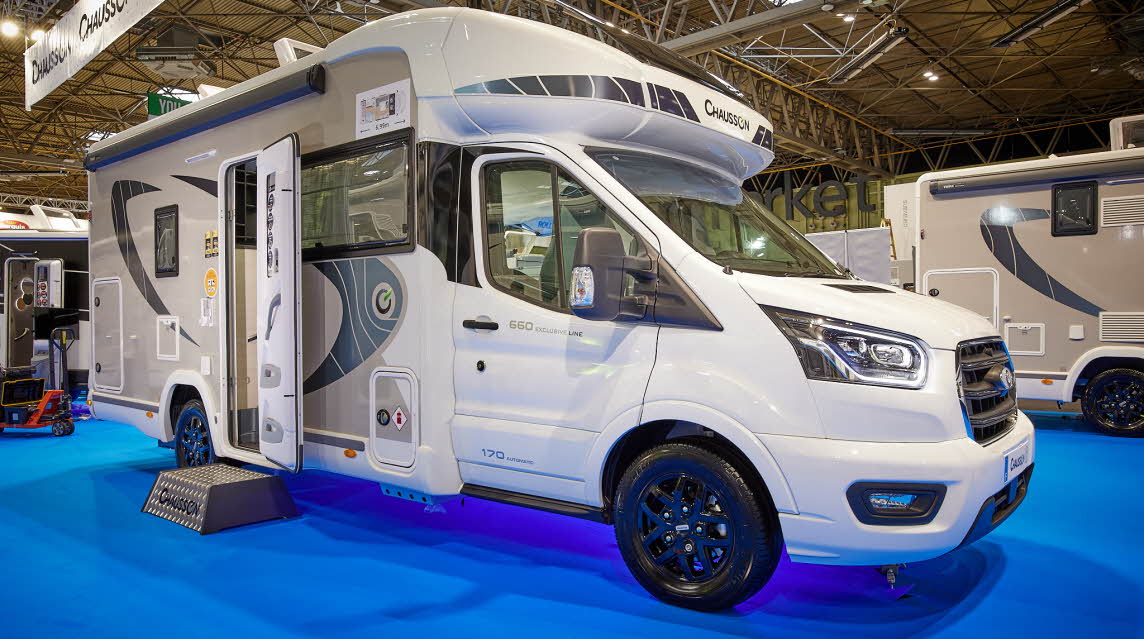 Coachbuilt exterior, white with blue flash