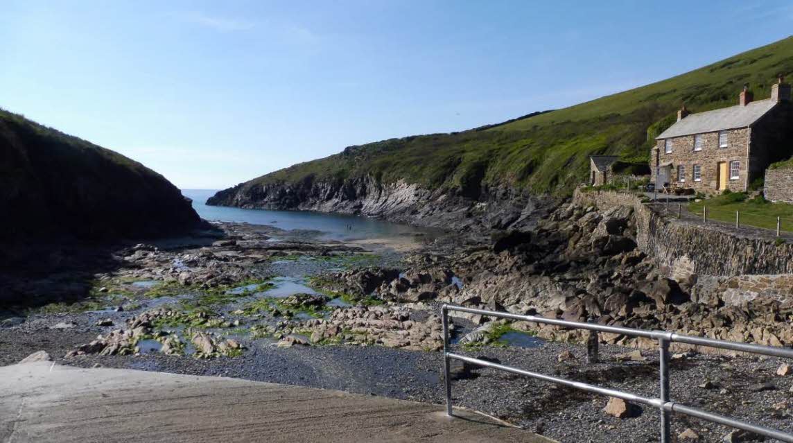 Dunree Certificated Location, PL33 9DY, Cornwall, Camelford, CL owner, 2020, beach, seaside, house