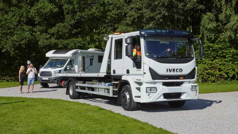 motorhome being recovered by Mayday UK
