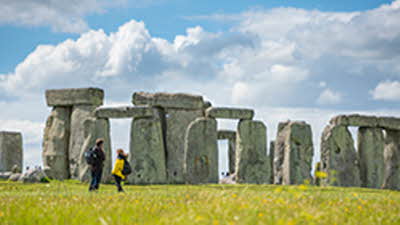 Offer image for: Stonehenge (English Heritage) - 25% discount