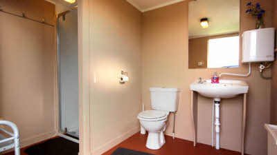 Auchenwynd, KA19 7SB, CL